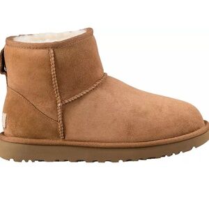 Classic mini Uggs